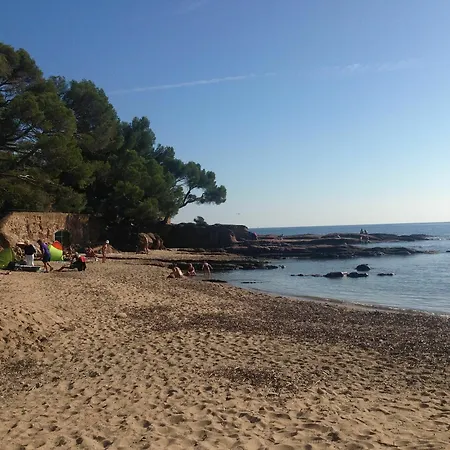 With One Bedroom In Saint-raphael, With Pool Access And Wifi Apartment
